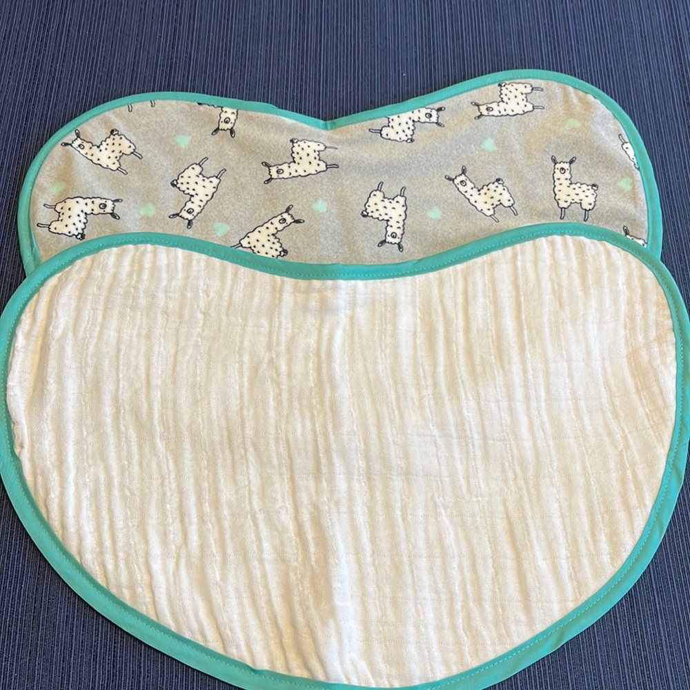 Small llama love baby burp cloth